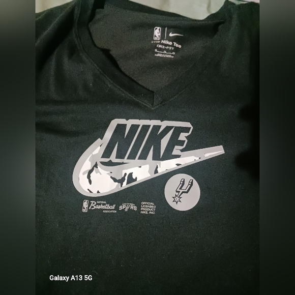Nike San Antonio Spurs Basketball Tee Shirt NBA Sz. L - Picture 3 of 4